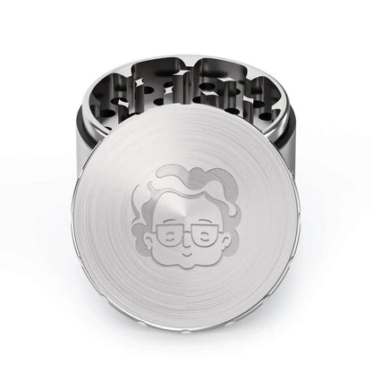 Granny’s Edelstahl Grinder 4-teilig – 63mm Ansicht vorne mit Deckel ab